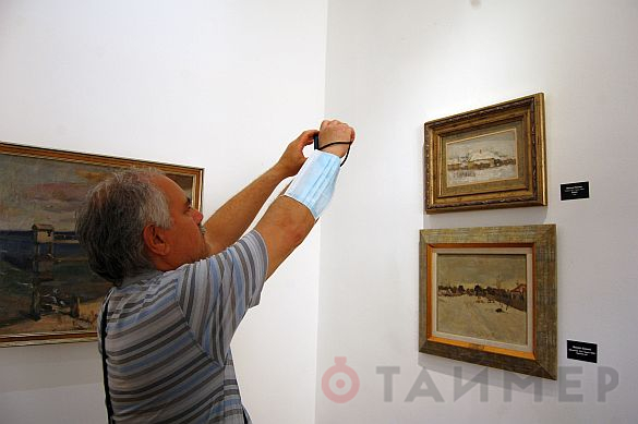 Одесский коллекционер показал реальные и виртуальные картины