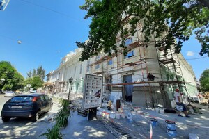 В Одессе заканчивают реставрацию Украинского театра: как он выглядит
