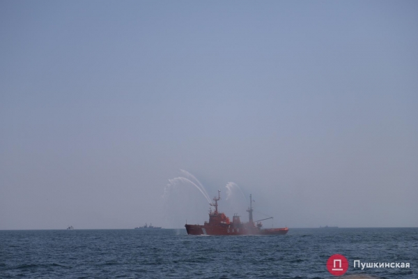 Военно-морской парад ко Дню независимости в Одессе: как это было. Фоторепортаж