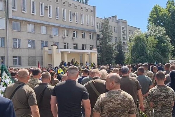 Прощание с командиром одесских "Рыцарей": сослуживцы рассказали о полковнике и пообещали отомстить врагу