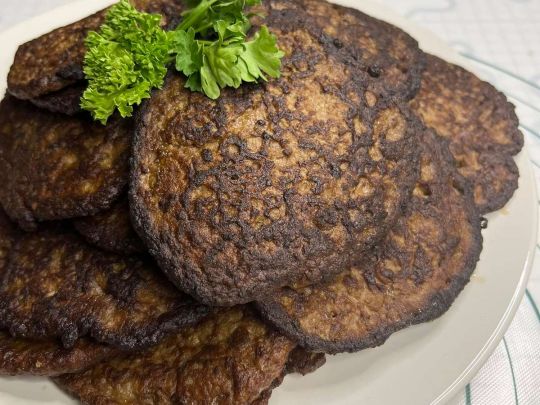 «Додайте до меню субпродукти»: досвідчена кулінарка розповіла як зекономити на харчуванні під час війни