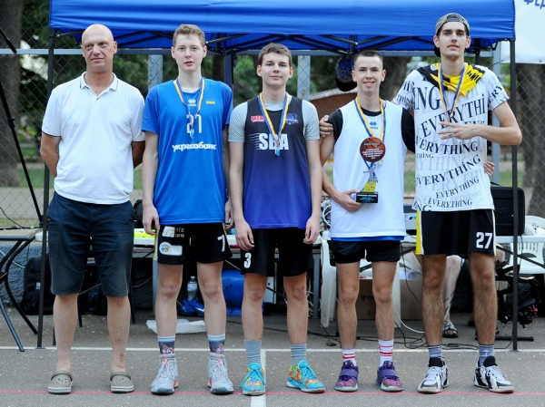 Баскетбол. В Одесі відбувся фінал чемпіонату області з баскетболу 3х3