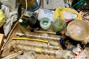 Одессит изготовлял для продажи амфетамин прямо в центре города